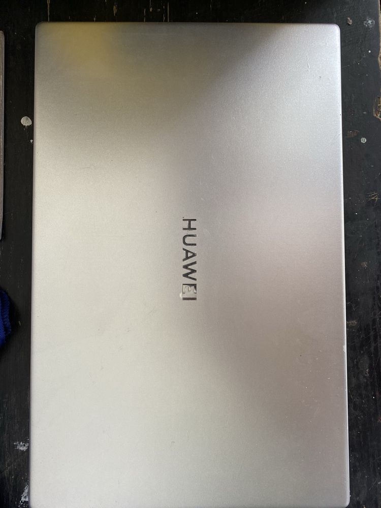 Huawei notebook D15 512/8