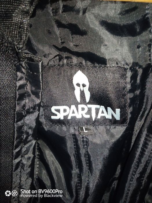 Яке с протектори Спартан Spartan / L