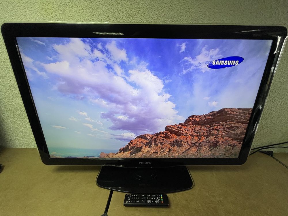 Телевизор PHILIPS Full HD LED 40” - 40PFL5605K/02