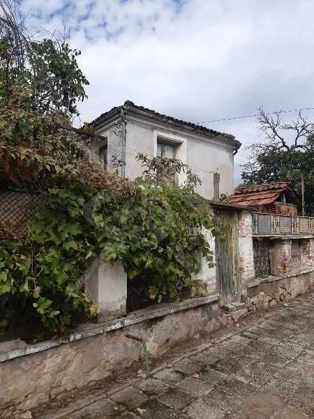 Двуетажна къща в с. Зелениково! 93293