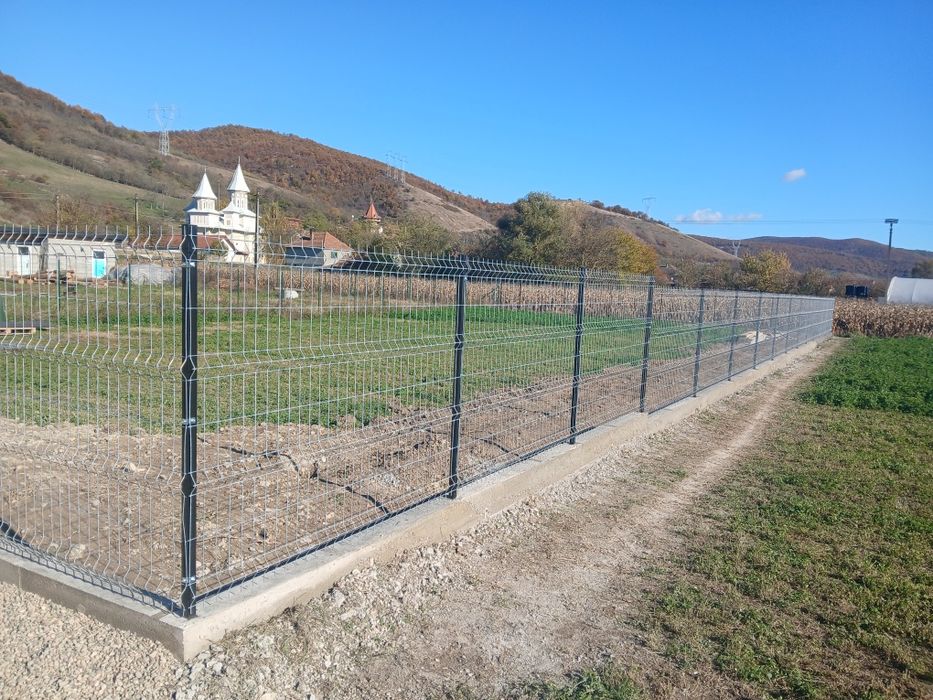 Teren intravilan cu fundație de casa