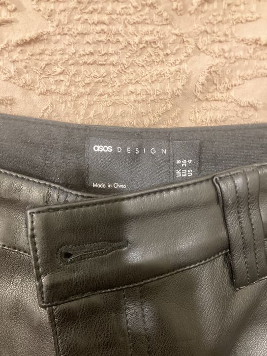 Женски кожен панталон