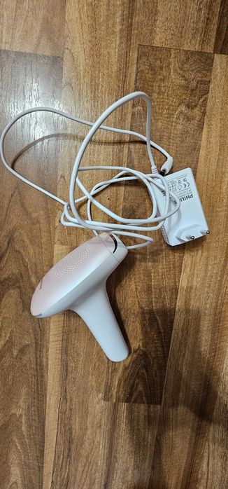 Lumea Seria 7000
Epilator IPL
SC1994/00