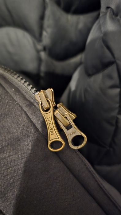 Marmot пухено  яке .