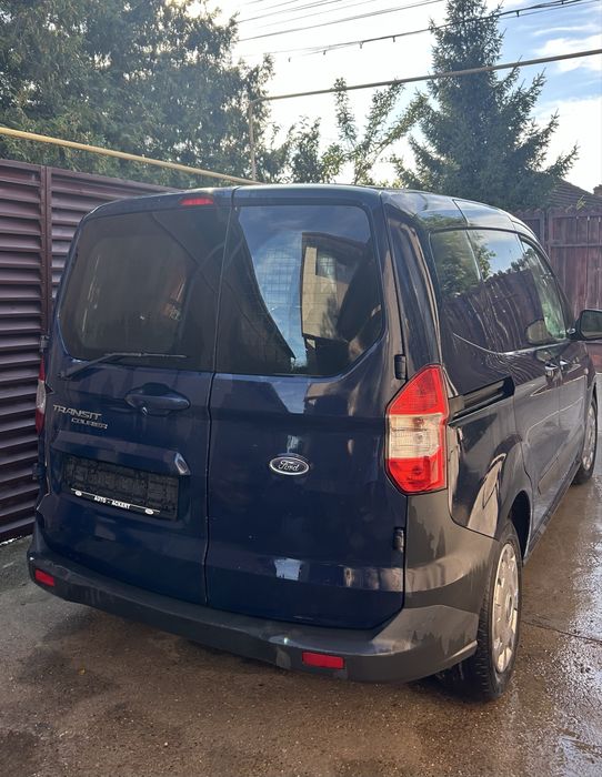 Vând Ford Transit Courier