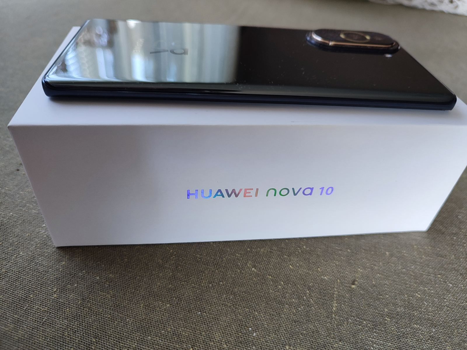 Huawei Nova 10, гаранция до 28.03.2026