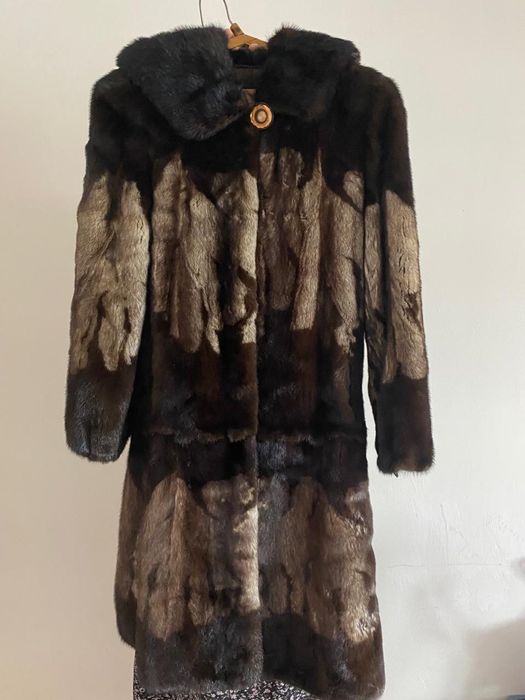 Продам шубу норковую