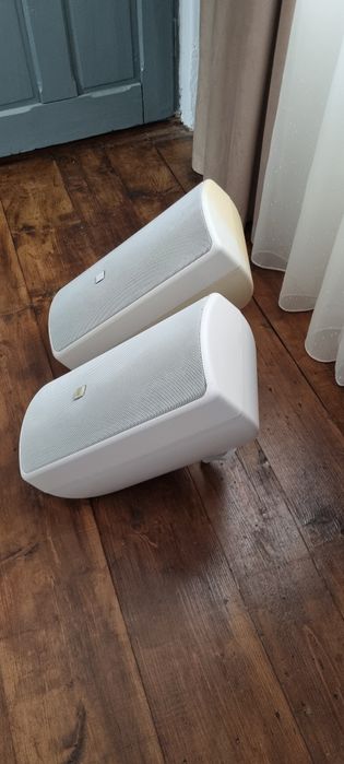 Boxe exterior profesionale Community DS8-W