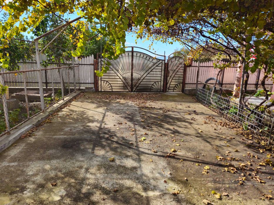 Vand casa comuna Cosmesti judetul Galati sat Baltareti