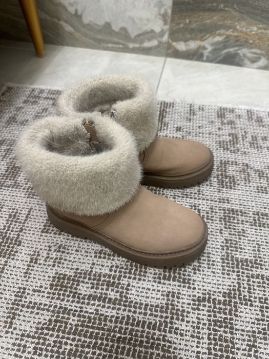 Демисезонные сапоги Zara