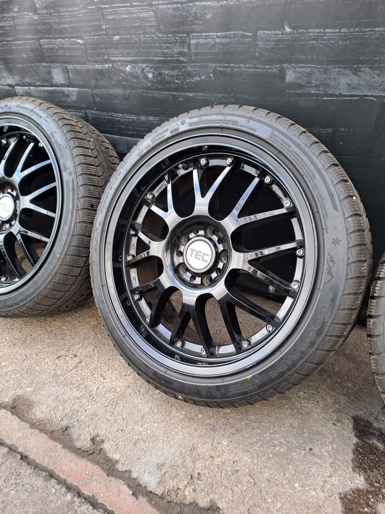 18" 5Х112мм TEC, 5X112mm Алуминиеви джанти със Зимни гуми 225/40/18