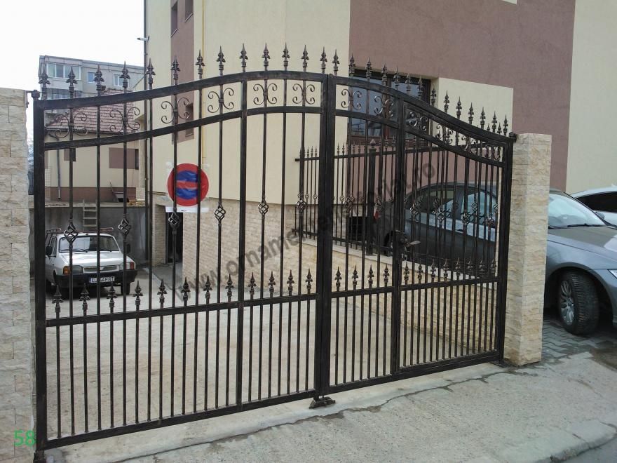 Executăm porți din lamele la comanda clientului executăm porți din șip