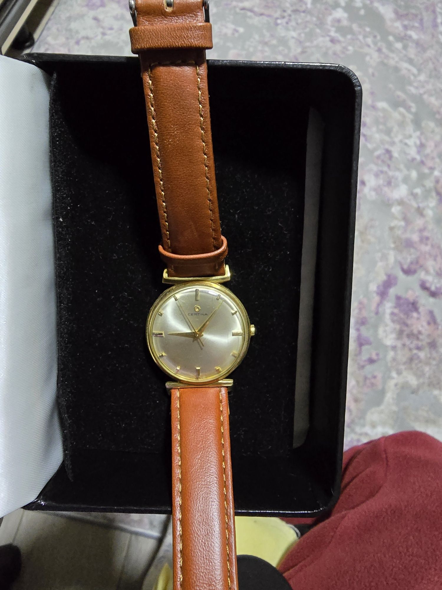 Ceas Certina unisex din aur 18k, 30 gr schimb cu  tv oled 139 nou,tel