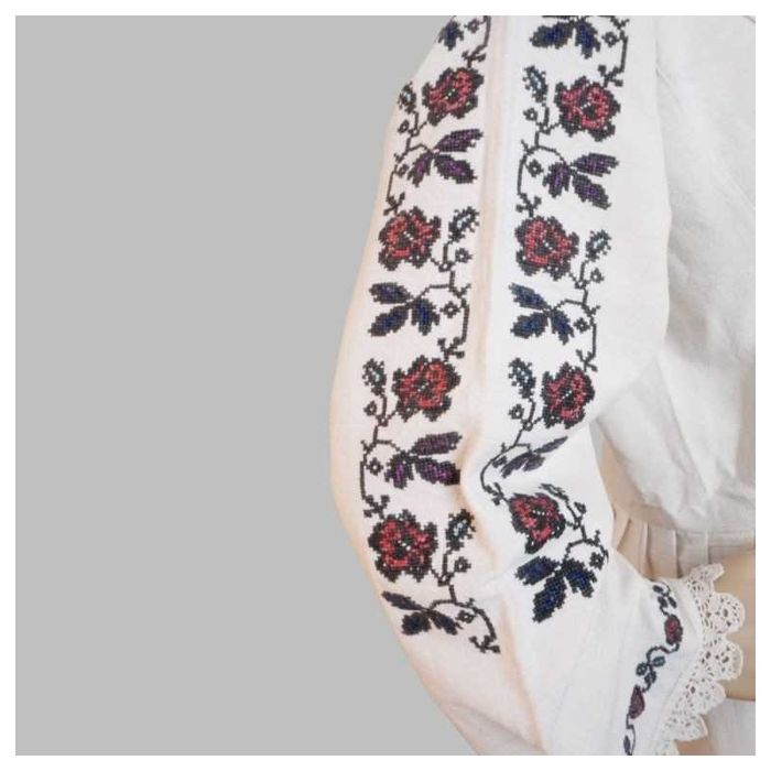 Rochie traditionala veche , ie traditionala din Banat