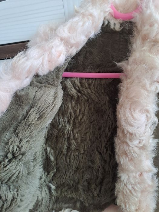 Vesta fetite foarte calduroasa