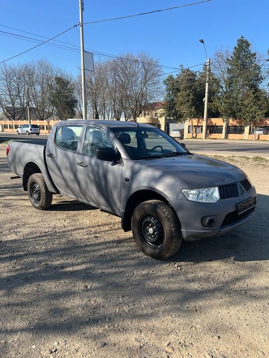 Mitsubishi L200 Mitsubishi L200 PickUp 4x4 - Pret Negociabil