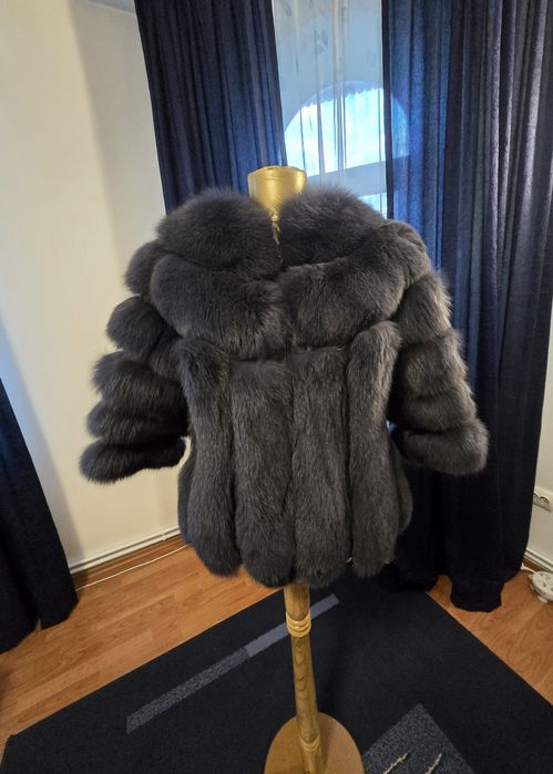 Haina blana  naturala vulpe