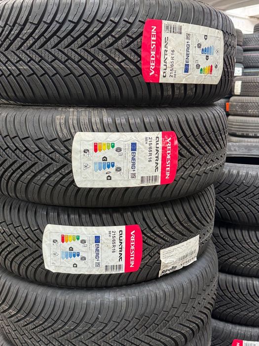 Vând 4 anvelope 215/65/16 vredestein de patru sezoane noi