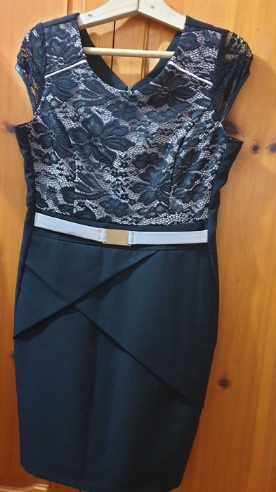 Изискана черна рокля, нова