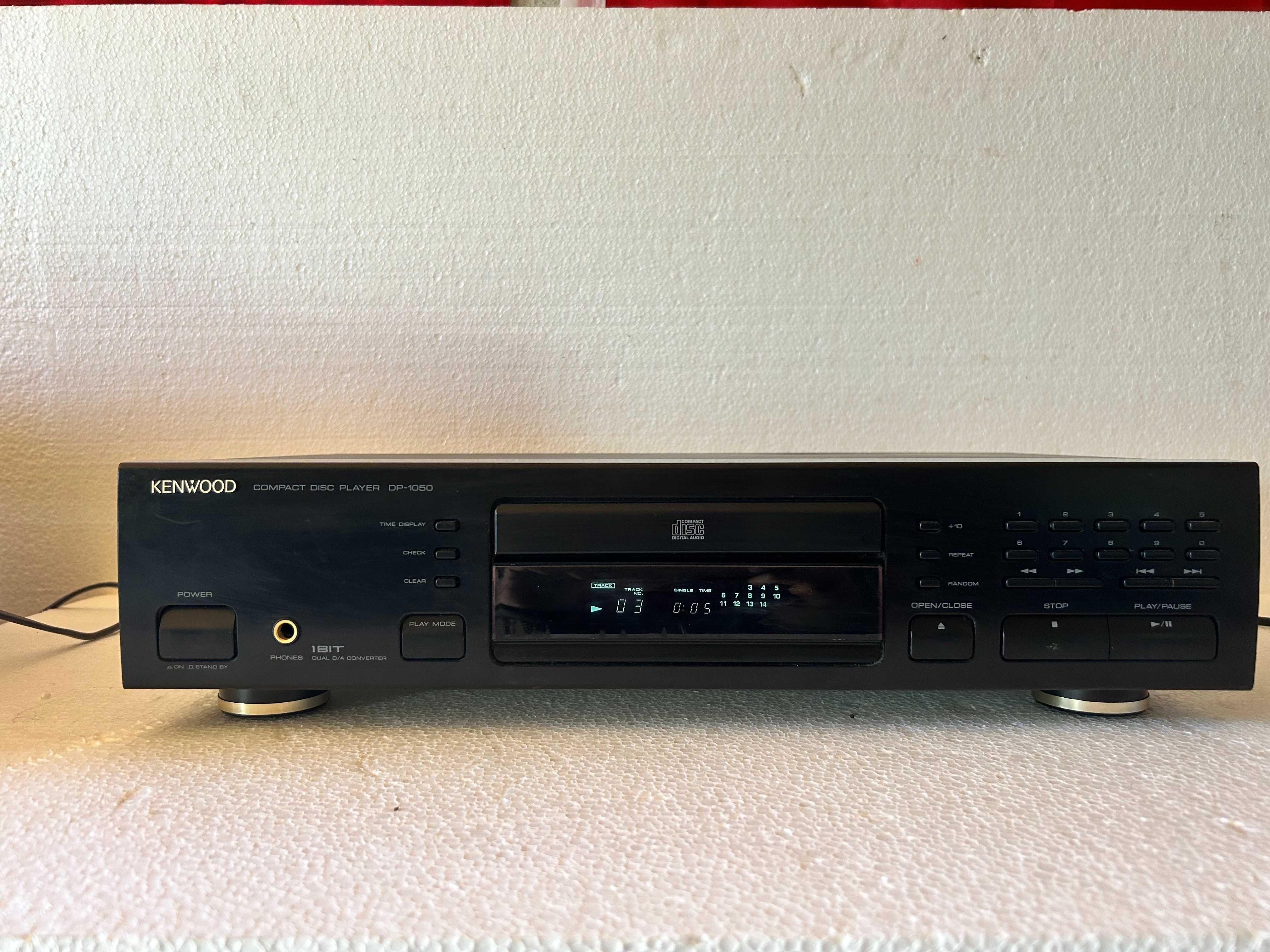 CD Player Kenwood DP 1050 Great Condition