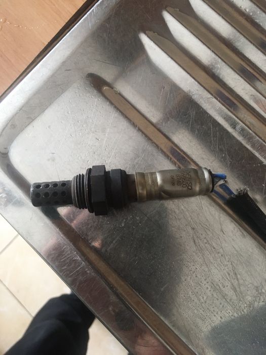 Продам лямдизонд на мицубиси паджеро с обьемом 2,4 бензин