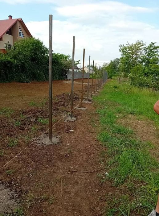 Vând garduri și porți la comanda clientului din materialele mele
