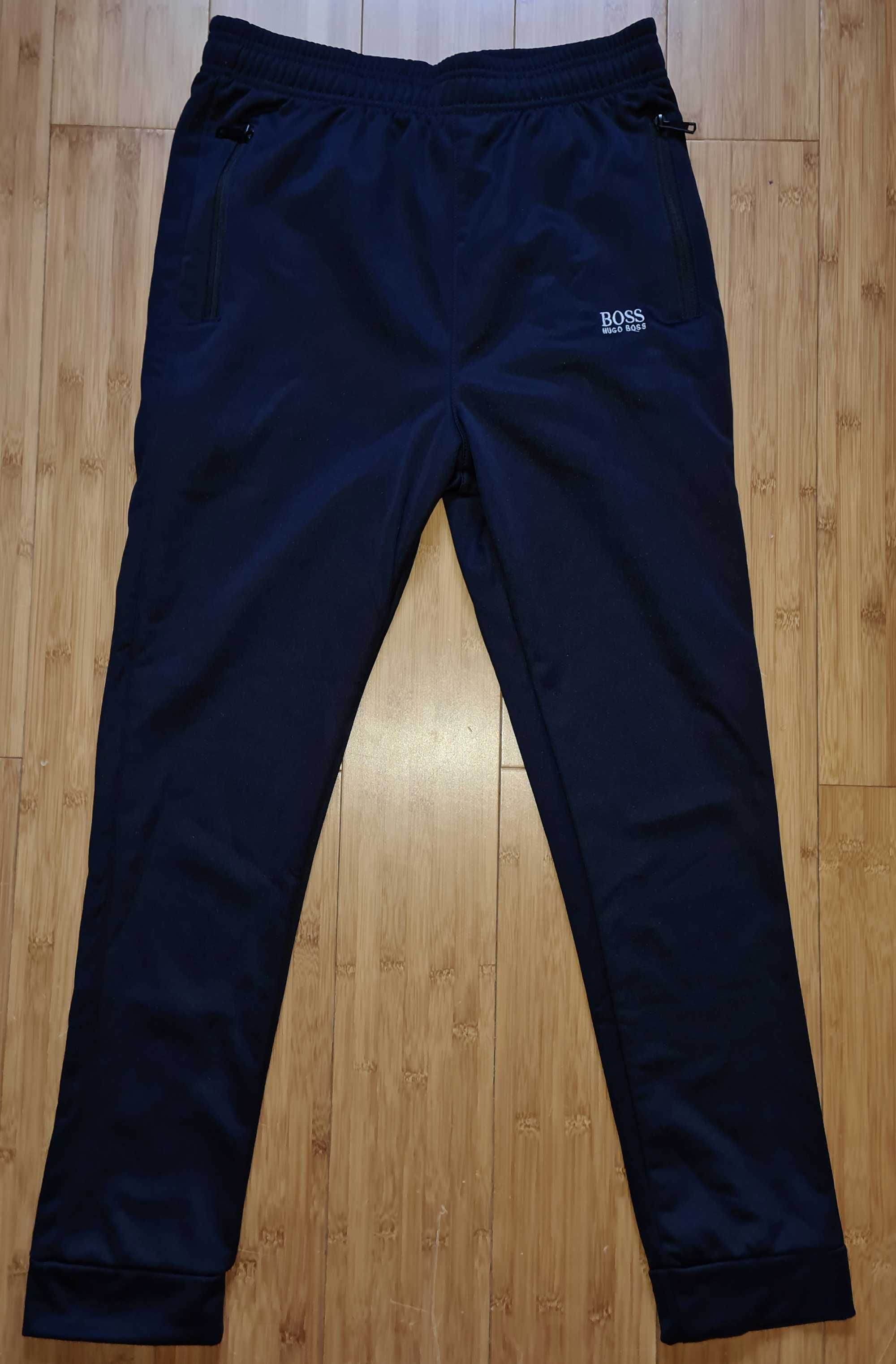 Trening barbat Hugo Boss bleumarin cu gluga si fermoar polyester M nou