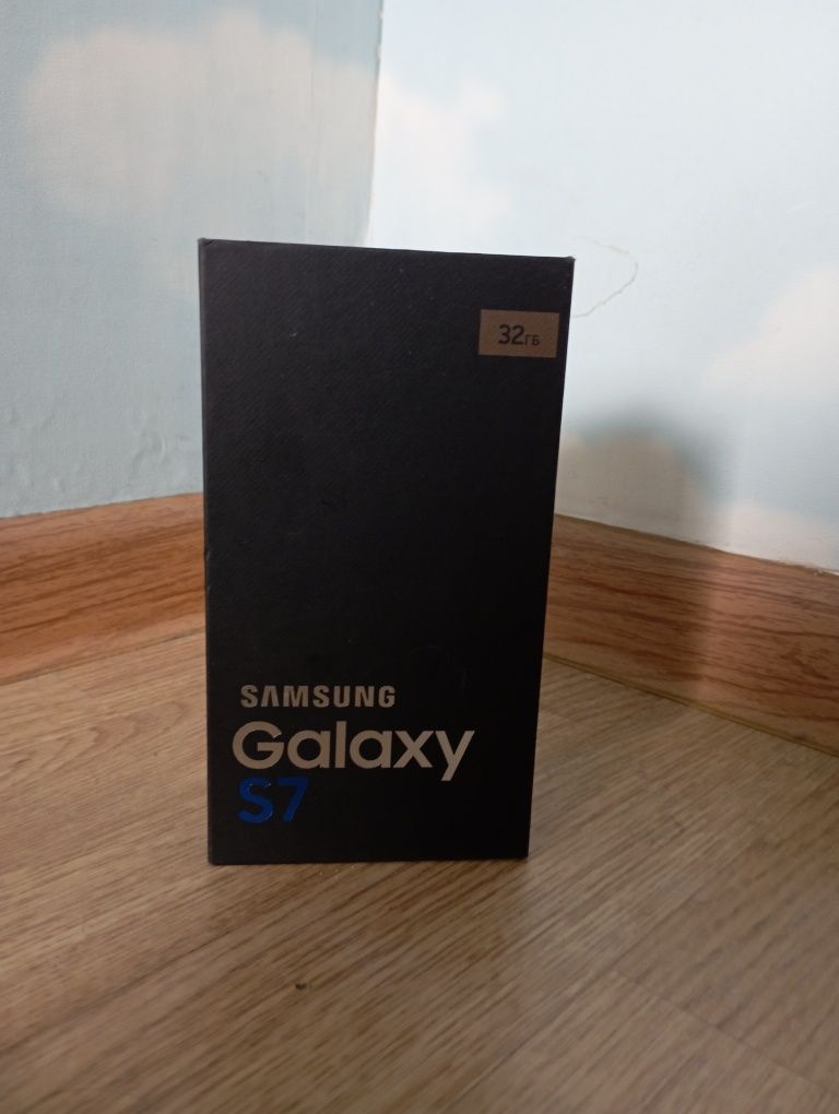 Коробка на телефон Samsung S7