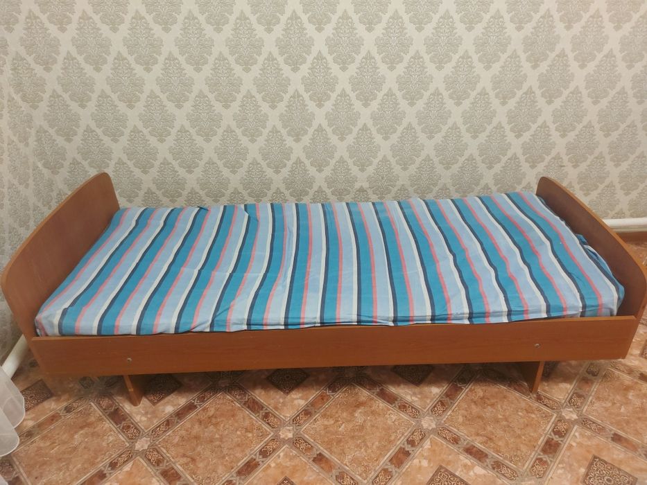 Продам кровать б/у