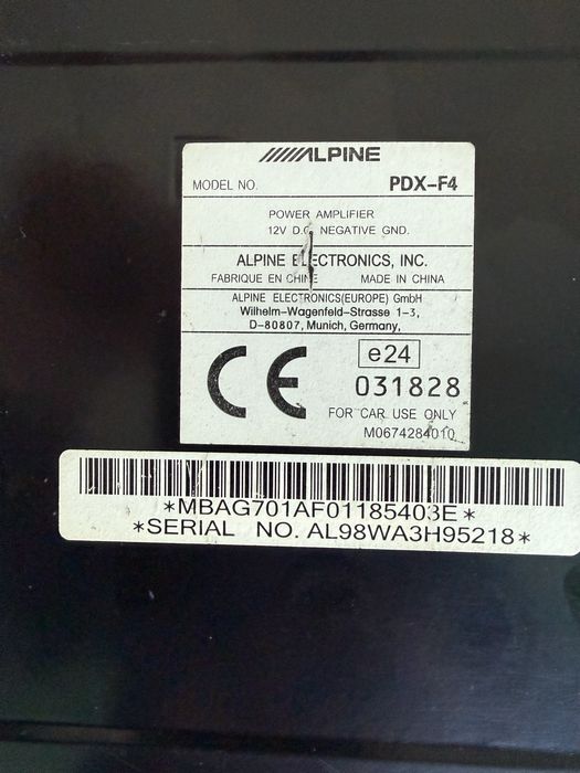 Продаю 4 канальный усилитель ALPINE PDX - F4