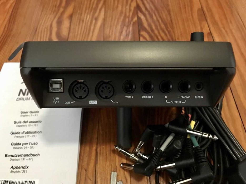 Продам электронную ударную установку Alesis SurgeMeshKit