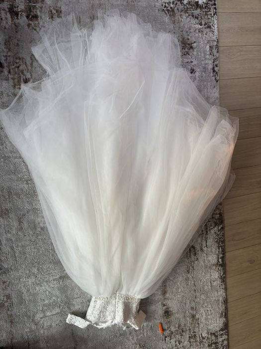 Rochie mireasa stil printesa