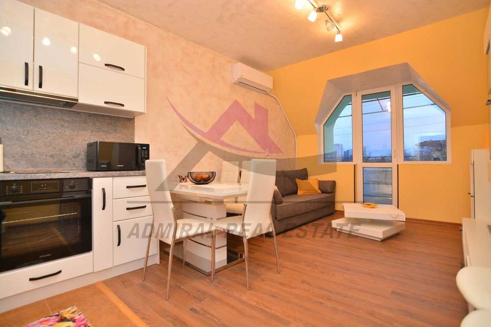 Продава се Двустаен апартамент в Варна, Левски - 80 кв.м за 2000 €/кв.м - Снимка #1