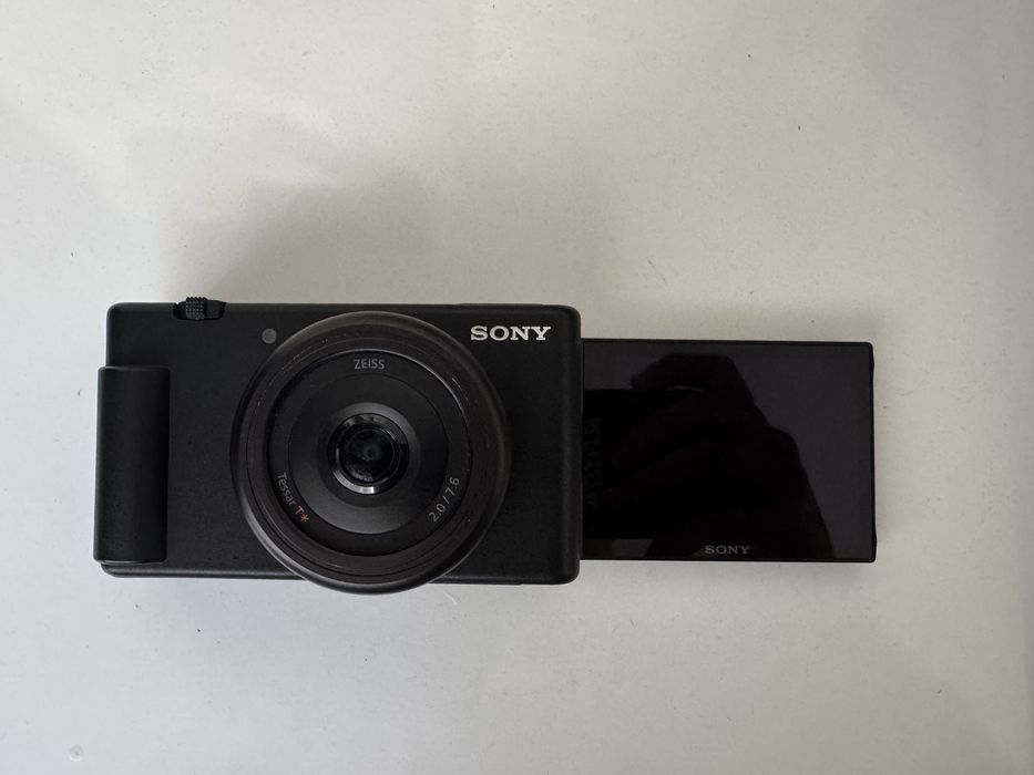 Фотоапарат/камера Sonu zv1F +Бонус статив и 64 гб карта памет