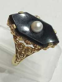 Vind inel antic din aur 14kt cu onix și perla