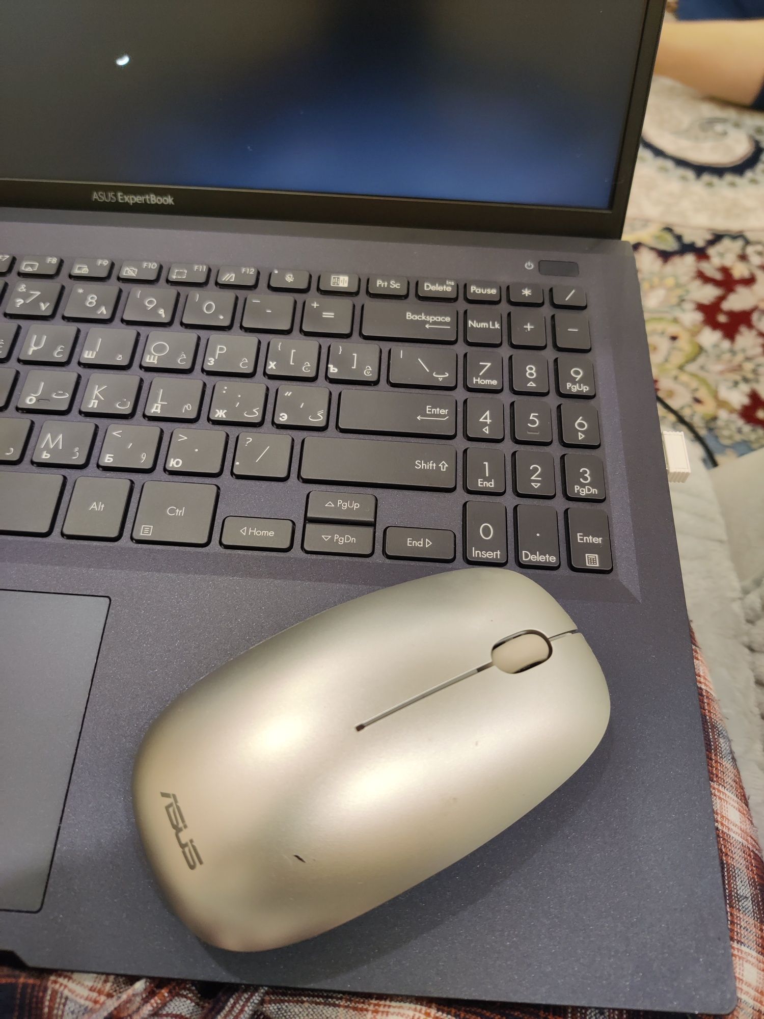 Продается ноутбук Asus Expertbook B1500