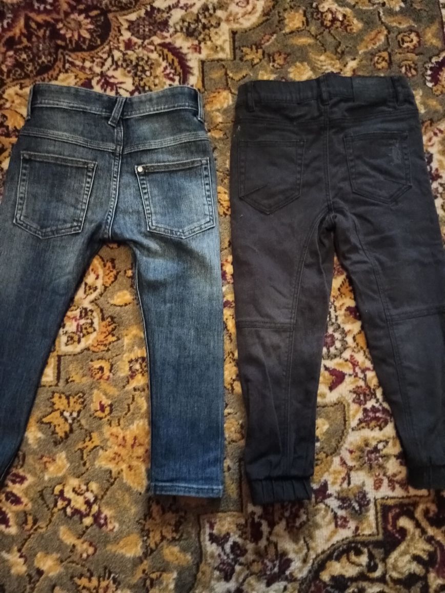 Jeans noi H&M mărime 104(3-4ani)