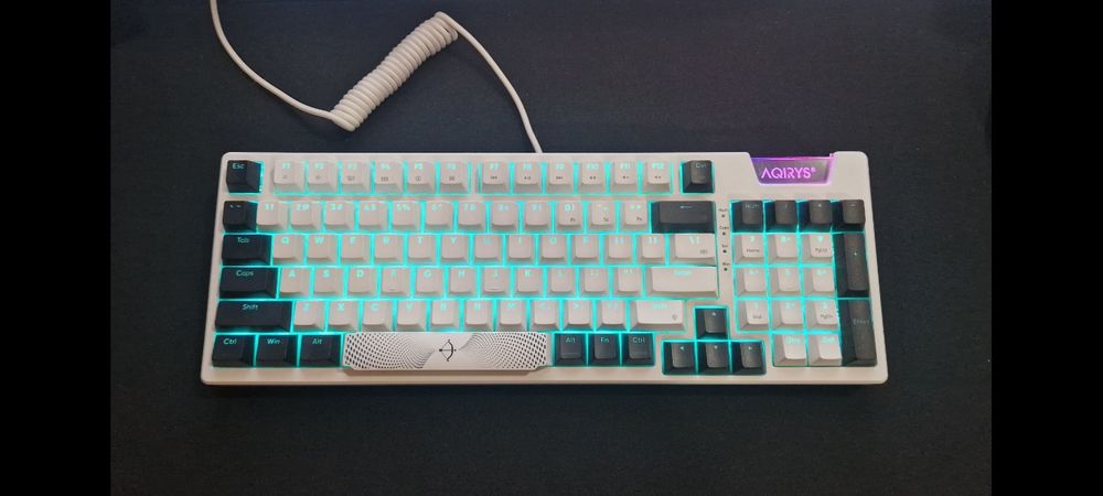Tastatura mecanica AQIRYS ADARA