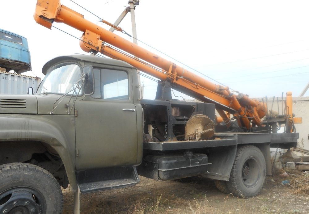 Услуги: ямобур, буроям Зил 130, минипогрузчик, мини погрузчик