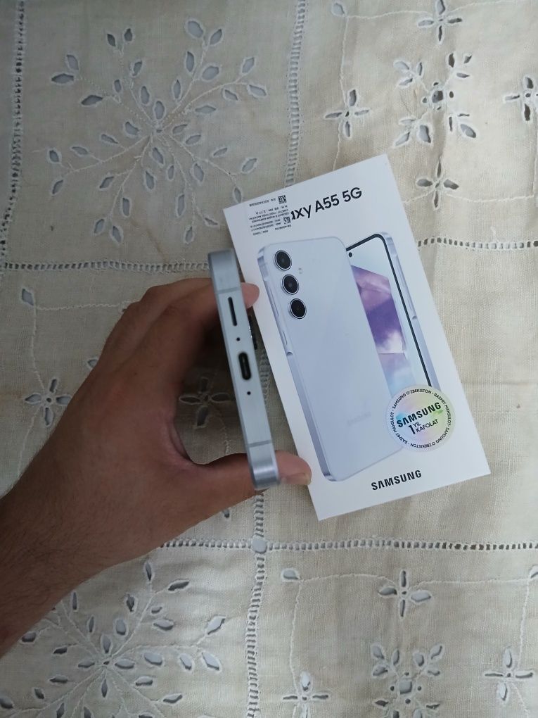Samsung A 55 5G.