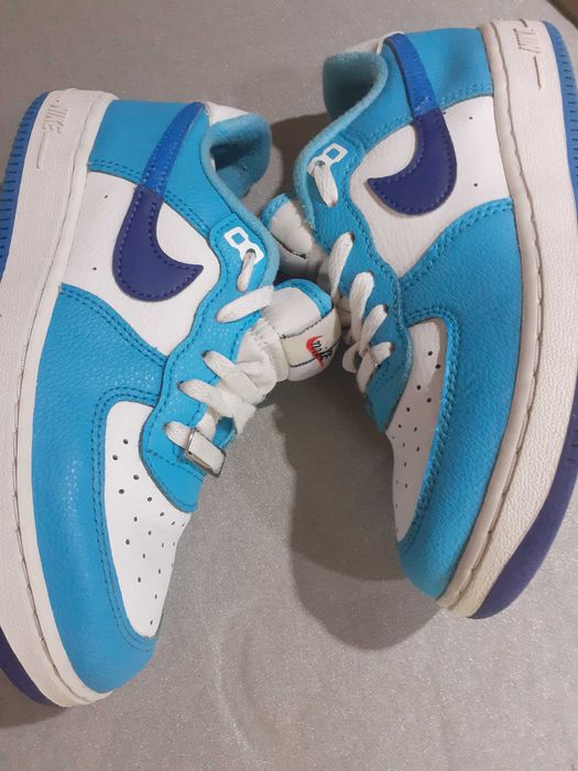 Nike Air Force  1 LV8 2,  marime  33,5