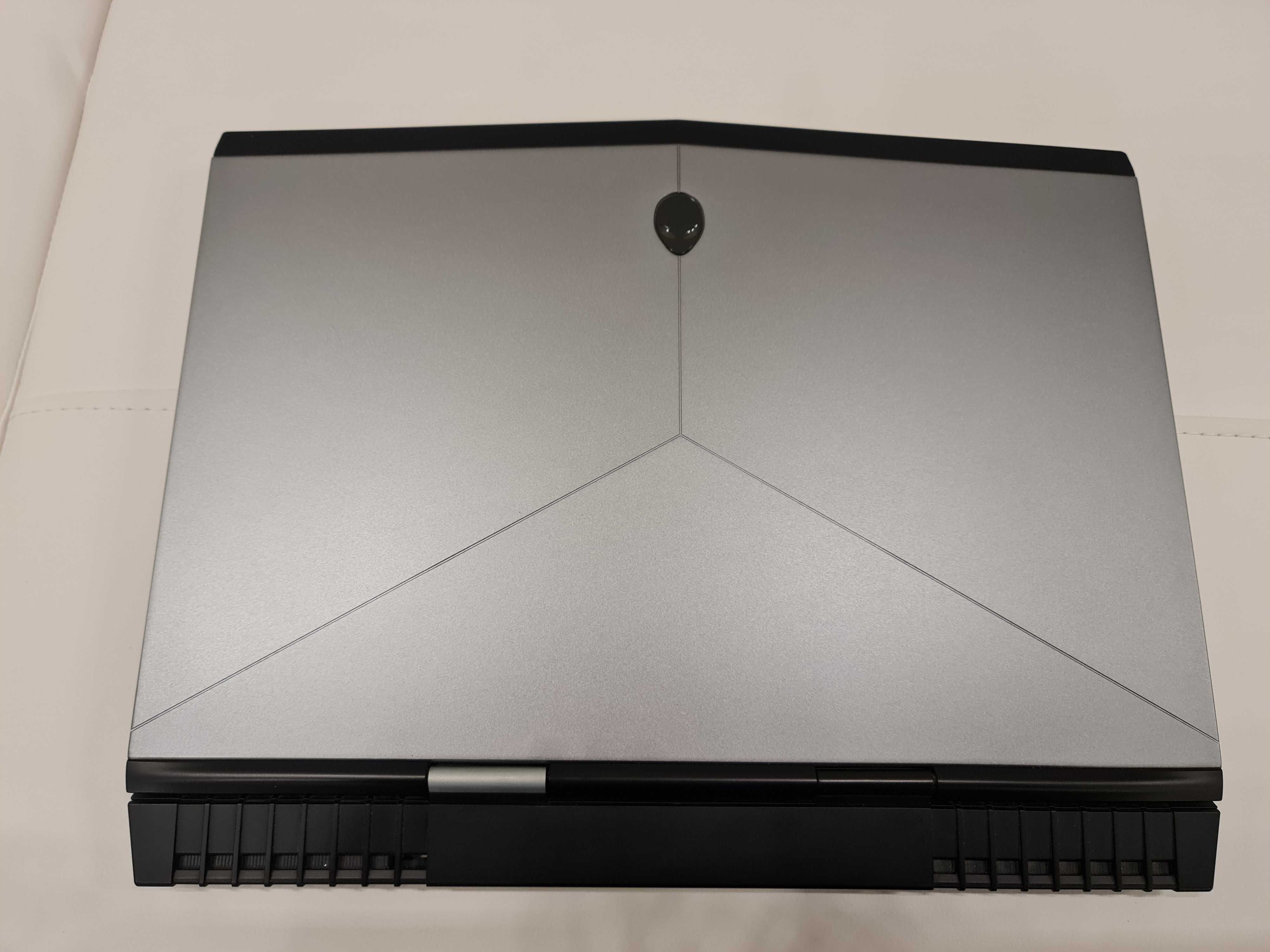 Laptop gaming Alienware ,intel core i7- ,video 8 gb nvidia GTX 1070