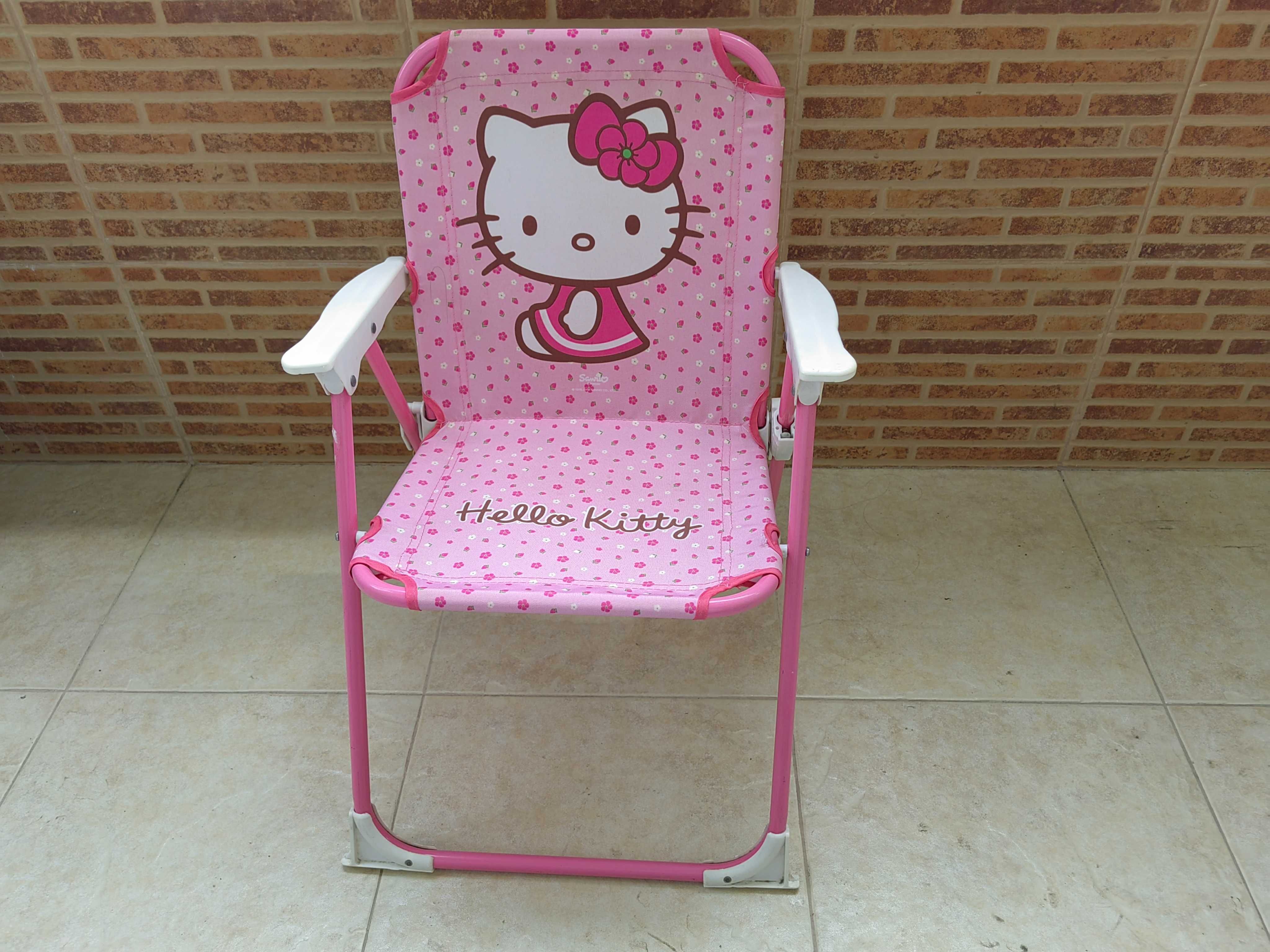Детско столче Hello Kitty