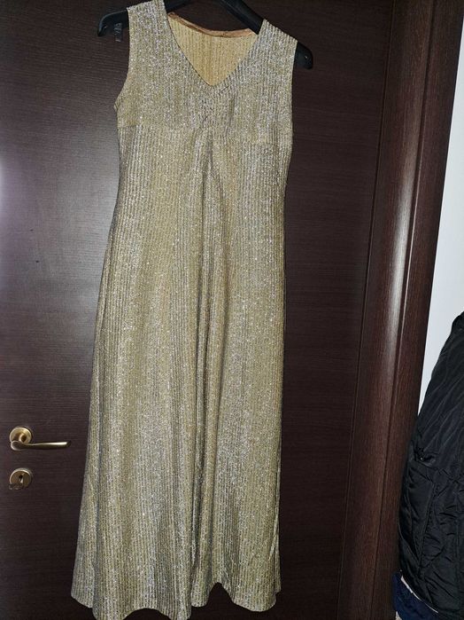 Vand rochie de ocazie