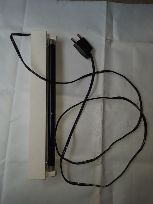 Corp de neon marca Elon,cu neoane Osram,la priza