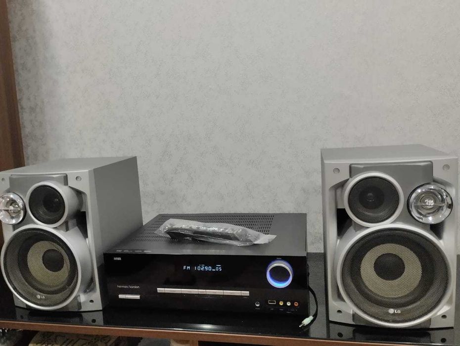 Kолонки LG 100W и Ресивер Harman Kardon AVR 134