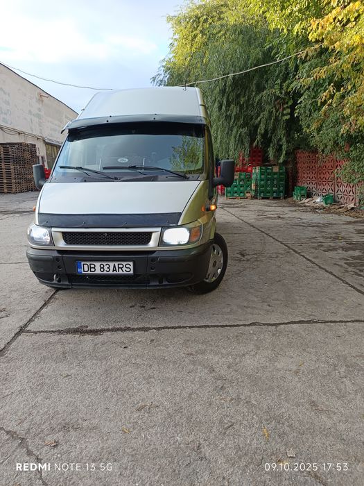Vând Ford Transit