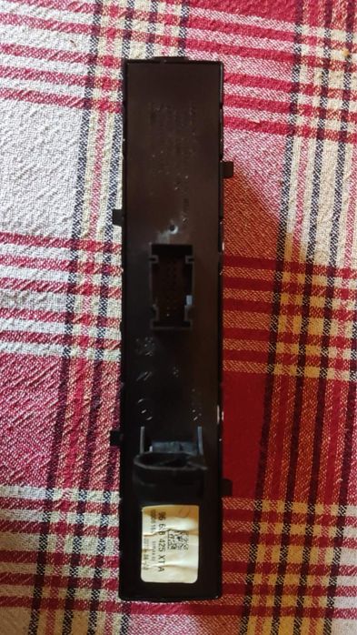 Панел копчета за Peugeot 3008 (2009-2013)