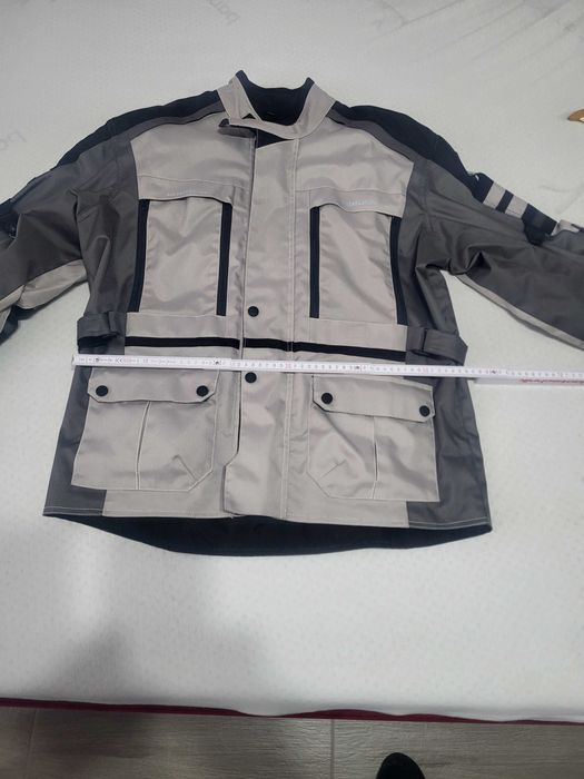 Costum moto aproape nou