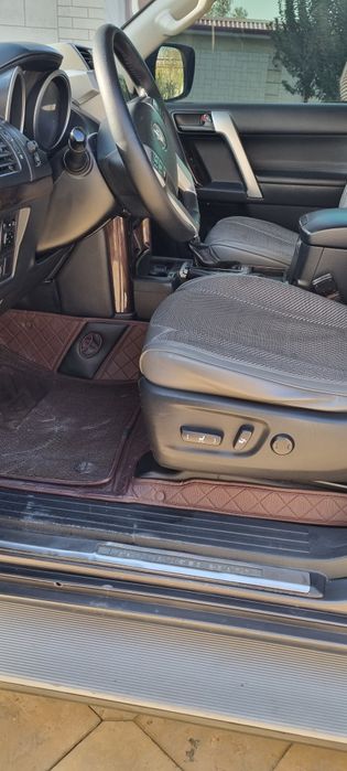 ПРАДО 150 в отличном состоянии СРОЧНО.